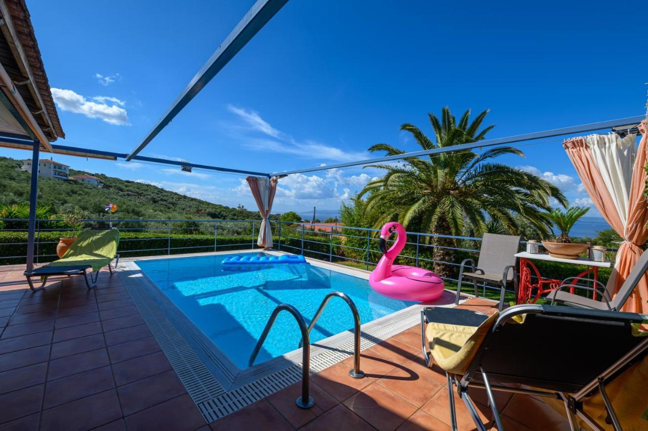 Cozy Small Smart Villa With Private Pool Mikri Mantineia Kalamata Extérieur photo