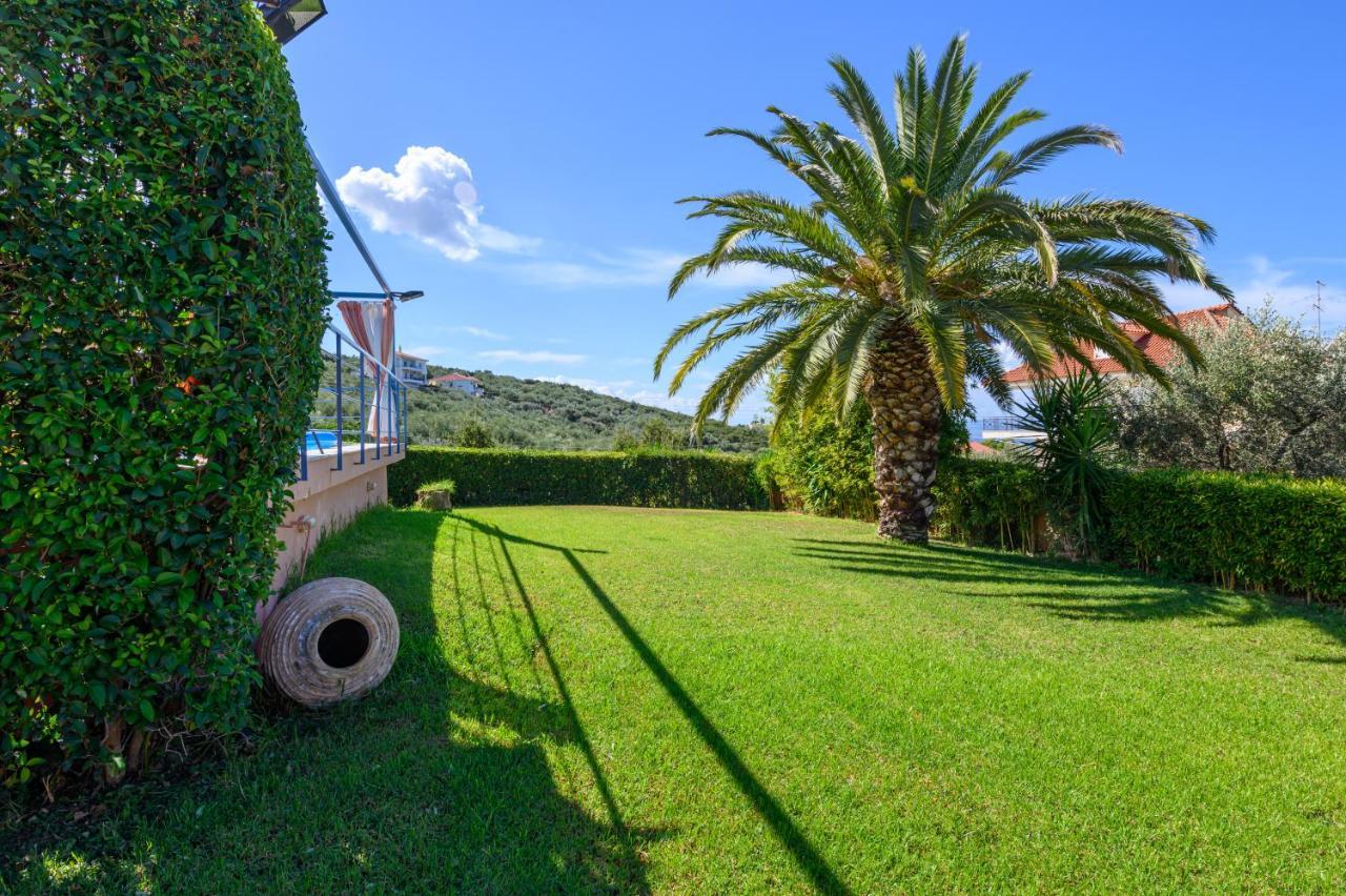 Cozy Small Smart Villa With Private Pool Mikri Mantineia Kalamata Extérieur photo