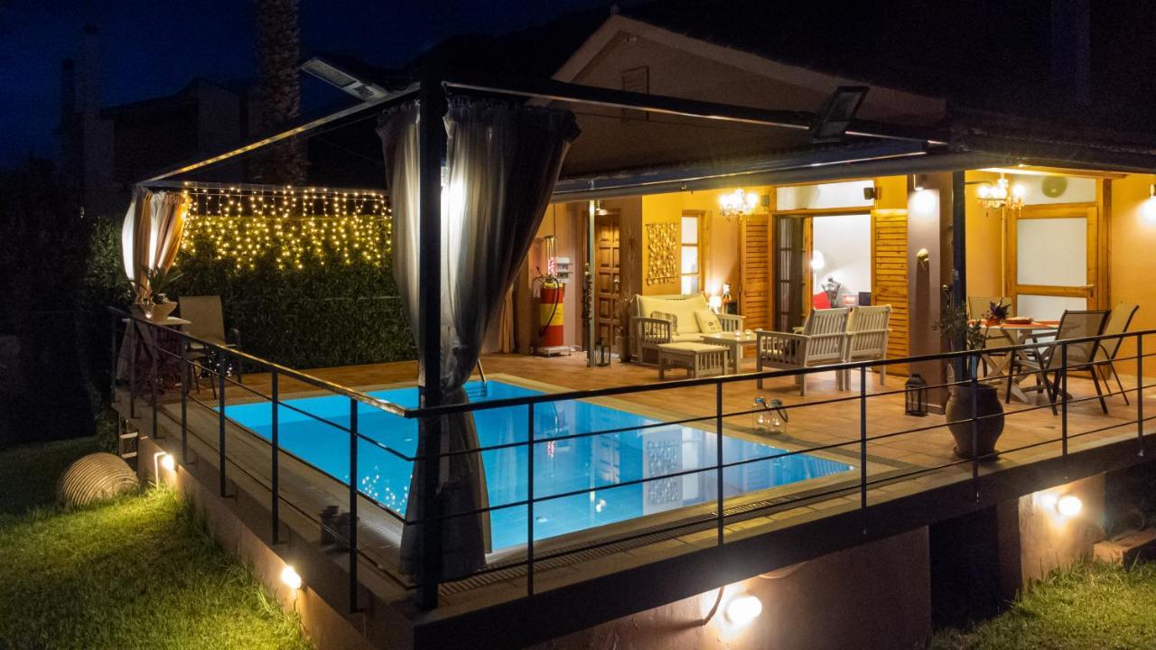Cozy Small Smart Villa With Private Pool Mikri Mantineia Kalamata Extérieur photo